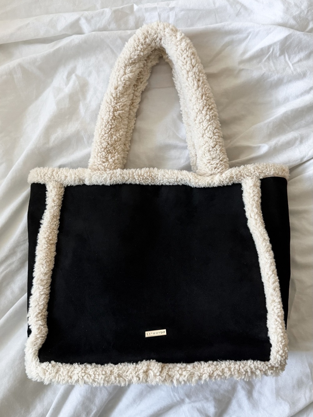 Cozy Black Tote with Cream Sherpa Trim